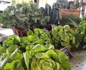 lettuce-kale-market-table